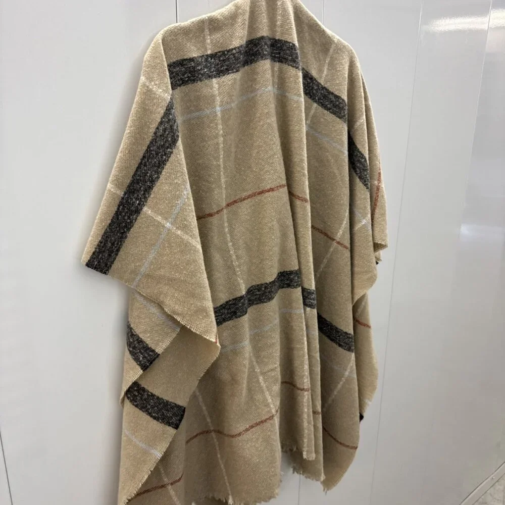Old navy plaid tan and green shawl one size
